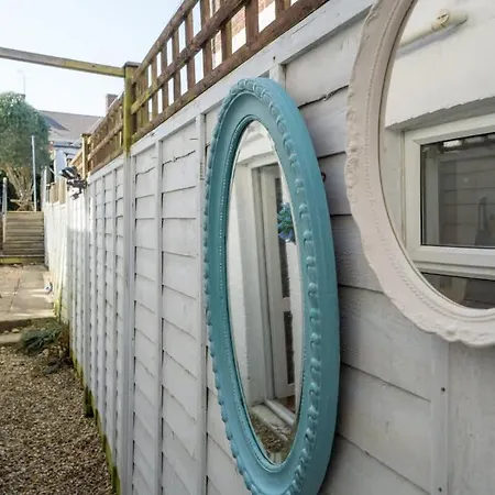 Scaw Fell Villa Cowes  Exterior photo
